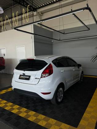 FORD FIESTA 1.5 SE HATCH 16V FLEX 4P MANUAL